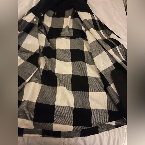 H&M Black and White Plaid Shacket 3x - Picture 5 of 5